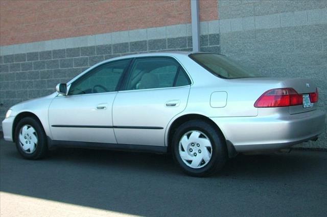 Honda Accord 1999 photo 4