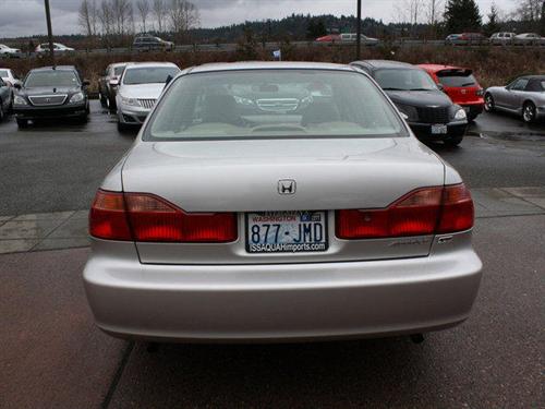 Honda Accord 1999 photo 2