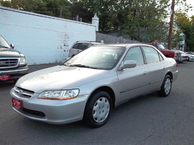 Honda Accord 1999 photo 3