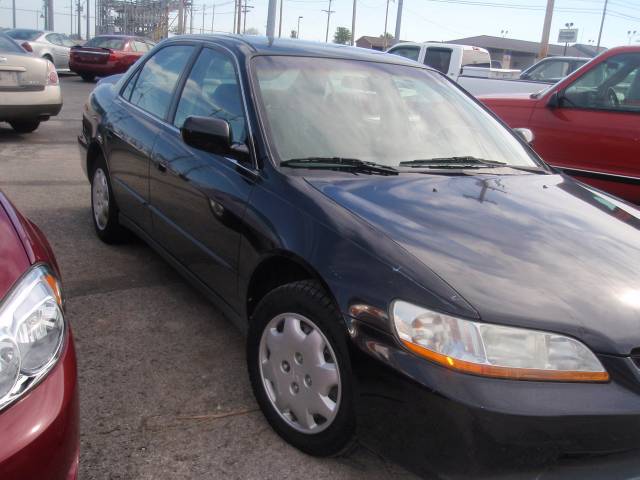 Honda Accord 1999 photo 2