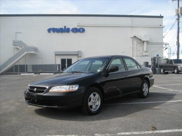 Honda Accord 1999 photo 2