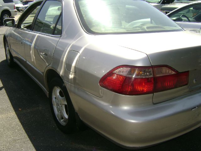 Honda Accord 1999 photo 1