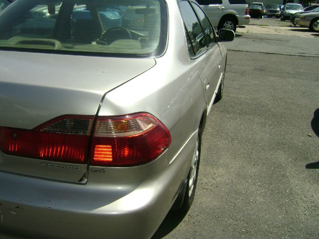Honda Accord 1999 photo 3
