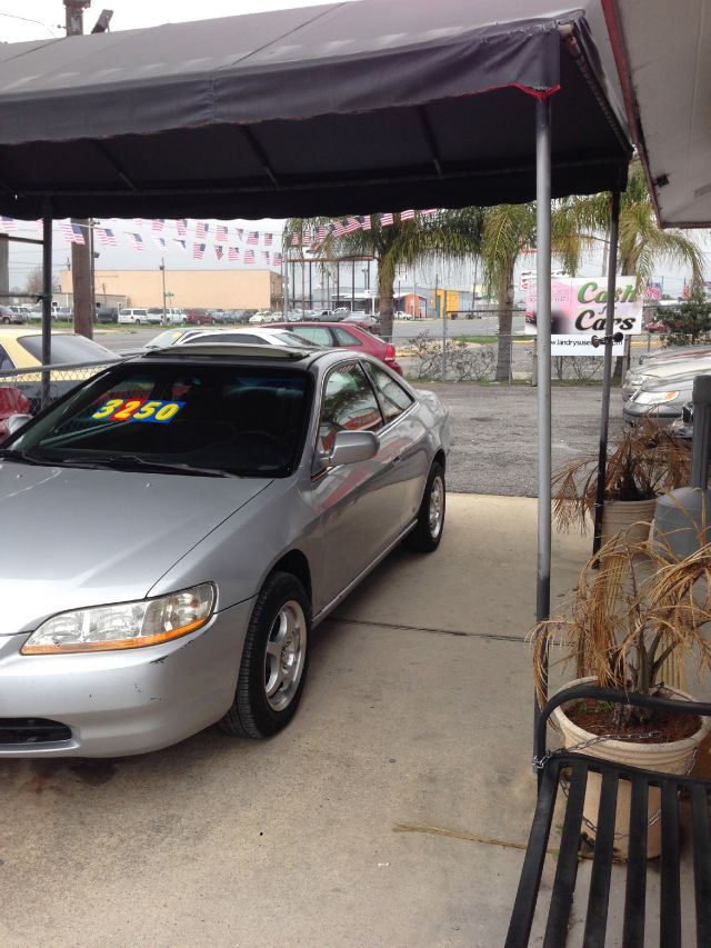 Honda Accord 1999 photo 3