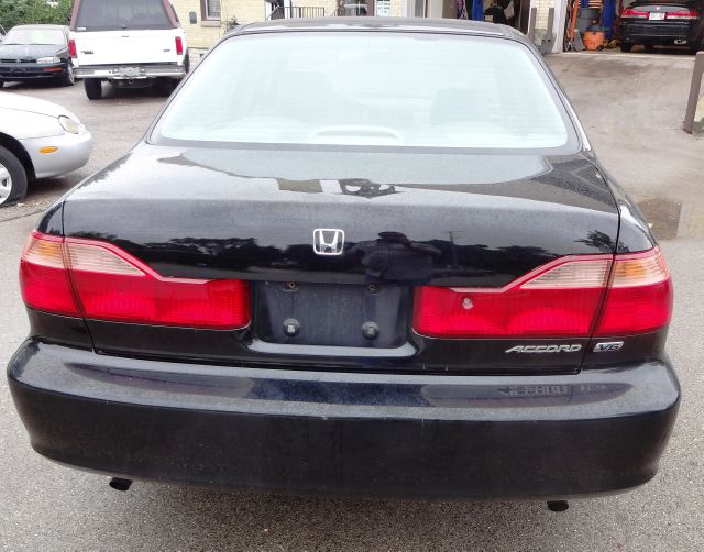 Honda Accord 1999 photo 2