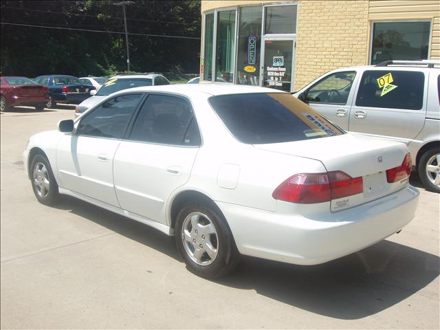 Honda Accord 1999 photo 3