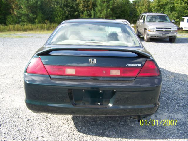 Honda Accord 1999 photo 4