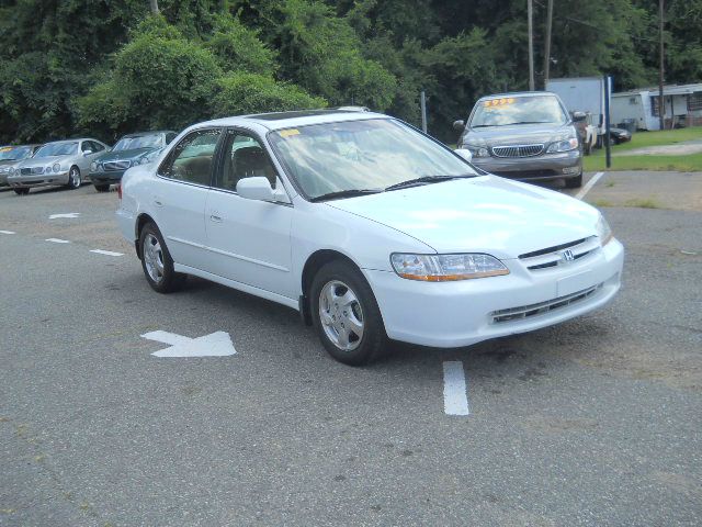 Honda Accord ZQ8 LS Sedan