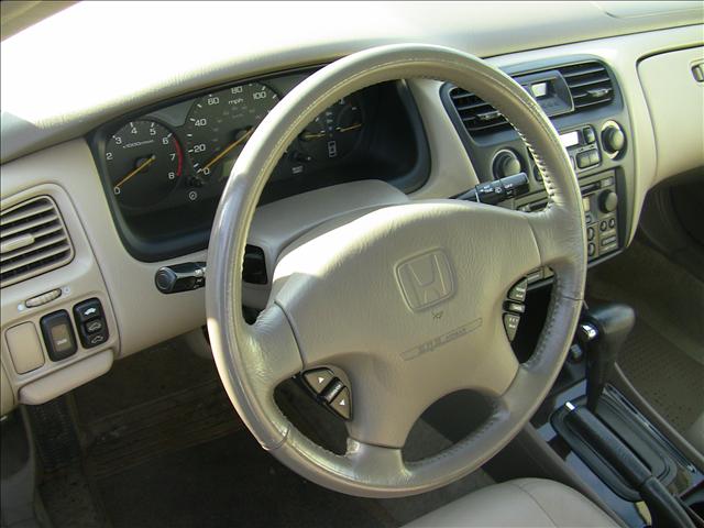 Honda Accord 1999 photo 4
