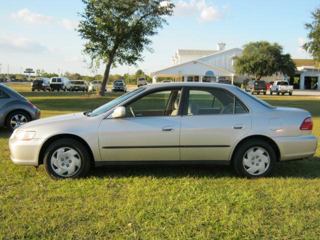 Honda Accord 1999 photo 1
