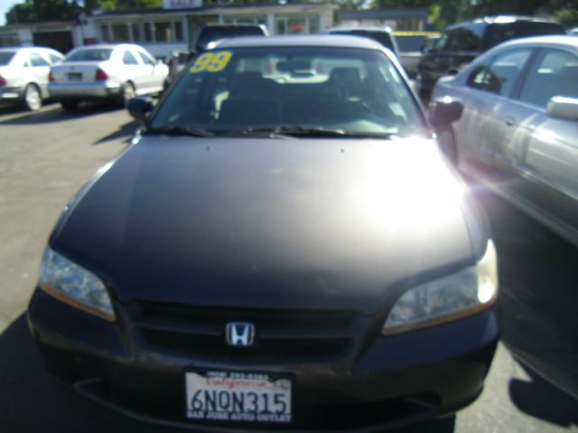 Honda Accord 1999 photo 4