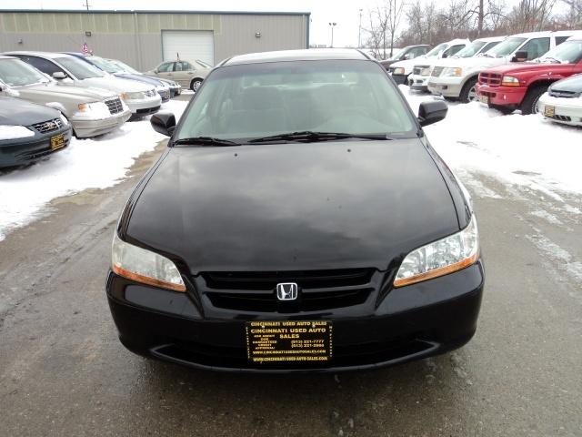 Honda Accord 1999 photo 1