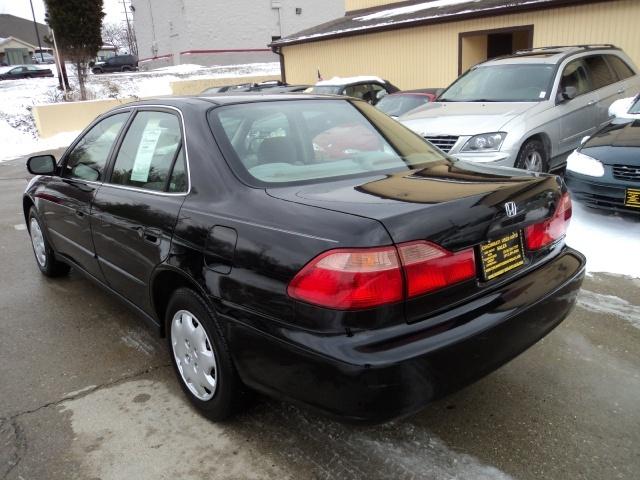 Honda Accord 1999 photo 3