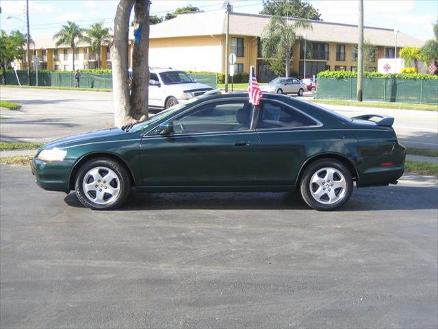 Honda Accord 1999 photo 1