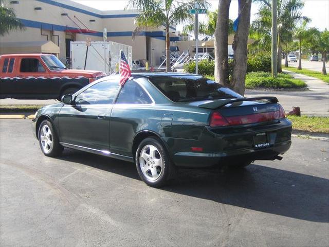 Honda Accord 1999 photo 2