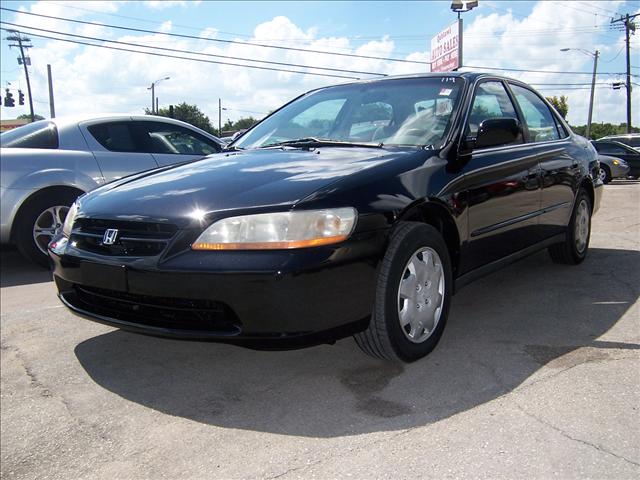 Honda Accord 1999 photo 2