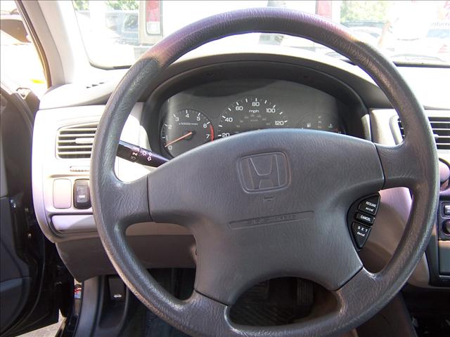 Honda Accord 1999 photo 4