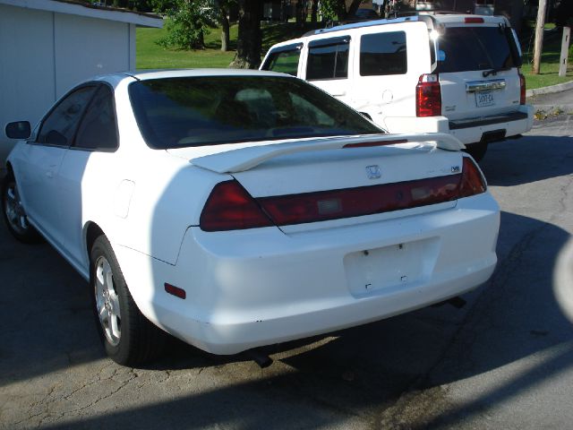 Honda Accord 1999 photo 1