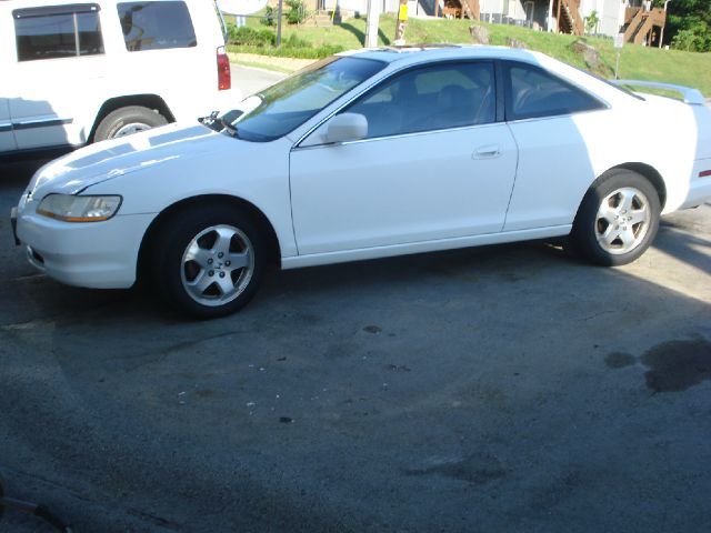 Honda Accord 1999 photo 2