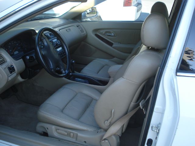 Honda Accord 1999 photo 3