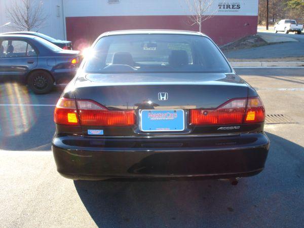 Honda Accord 1999 photo 3