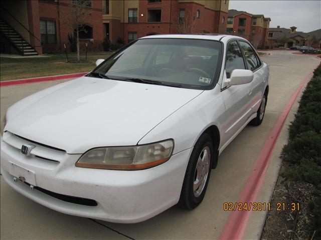 Honda Accord 1999 photo 2