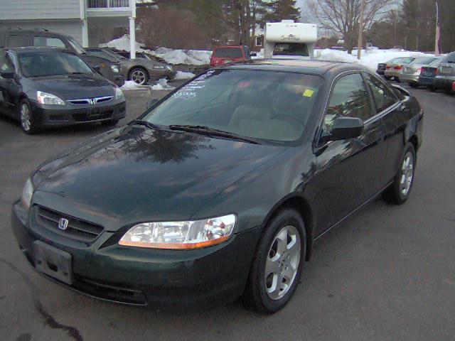 Honda Accord 1999 photo 1