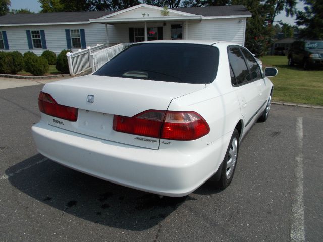 Honda Accord 1999 photo 4