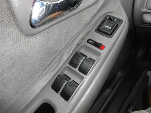 Honda Accord 1999 photo 2