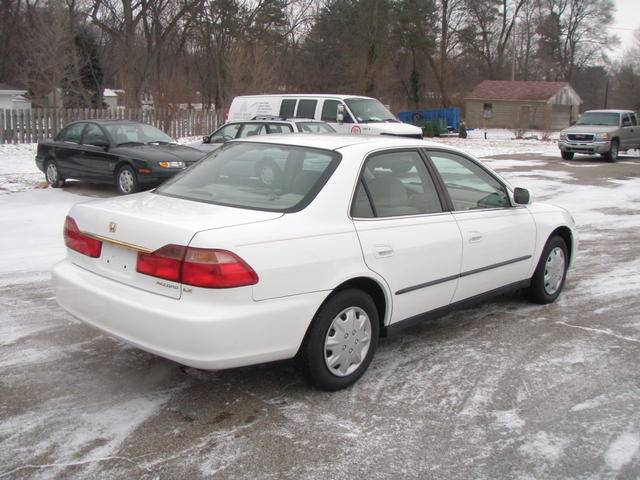 Honda Accord 1999 photo 5