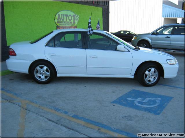 Honda Accord 1999 photo 2