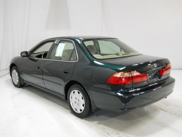 Honda Accord 1999 photo 3