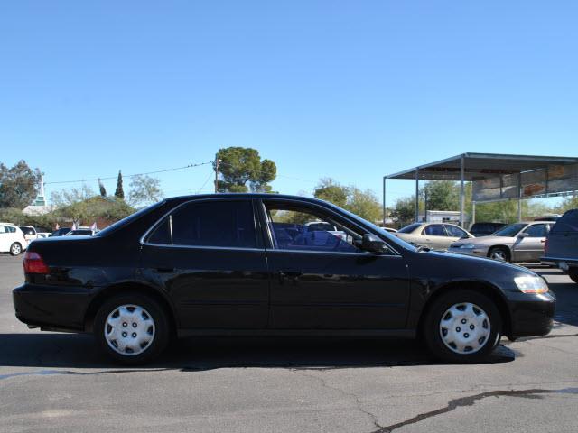 Honda Accord 1999 photo 3