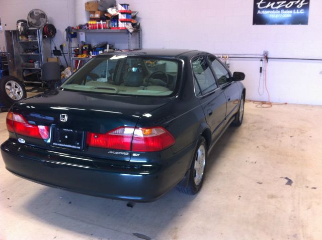 Honda Accord 1999 photo 3