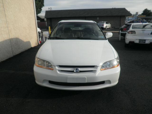 Honda Accord 1999 photo 4