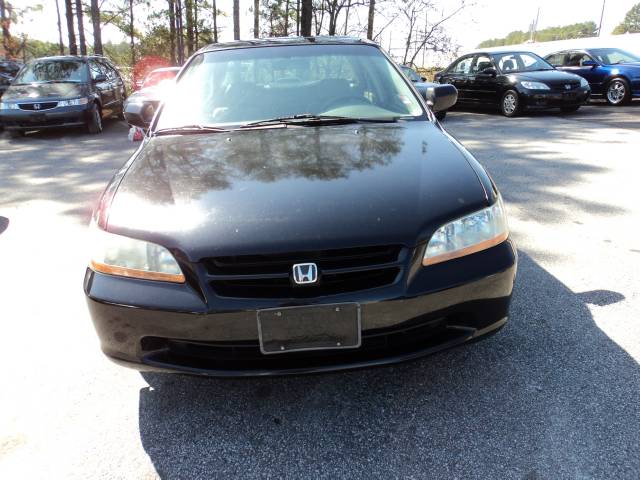 Honda Accord 1999 photo 1