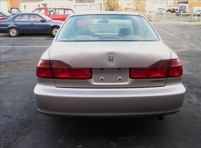 Honda Accord 1999 photo 4