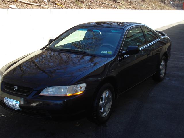 Honda Accord 1999 photo 2