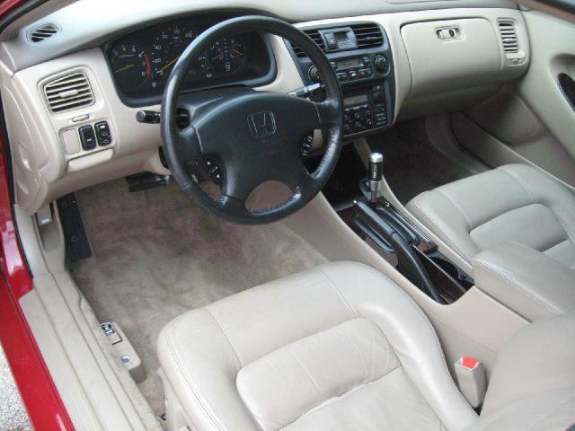 Honda Accord 1999 photo 1