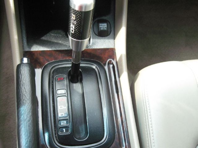 Honda Accord 1999 photo 19