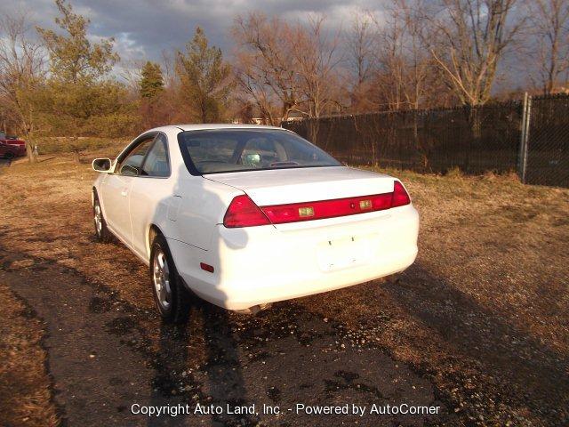 Honda Accord 1999 photo 1