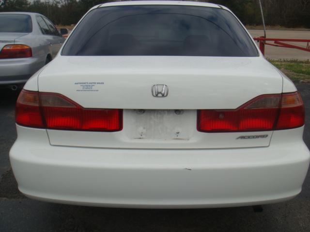 Honda Accord 1999 photo 2