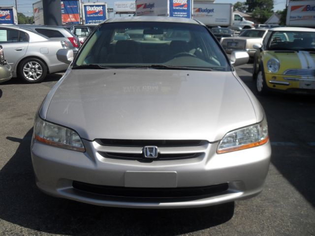 Honda Accord 1999 photo 3