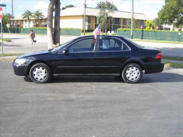 Honda Accord 1999 photo 1