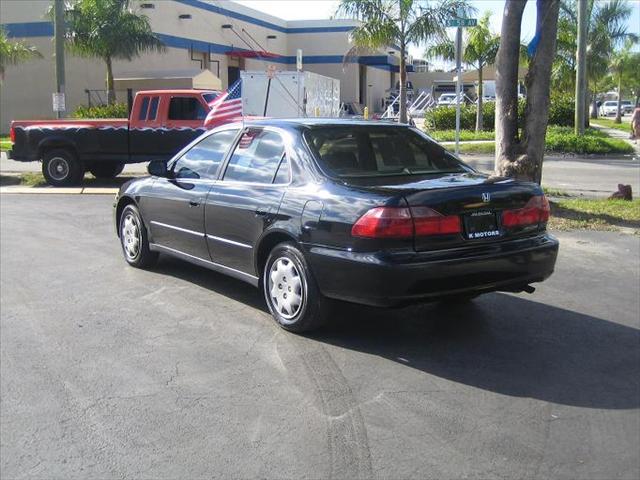 Honda Accord 1999 photo 2