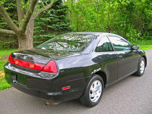 Honda Accord 1999 photo 1