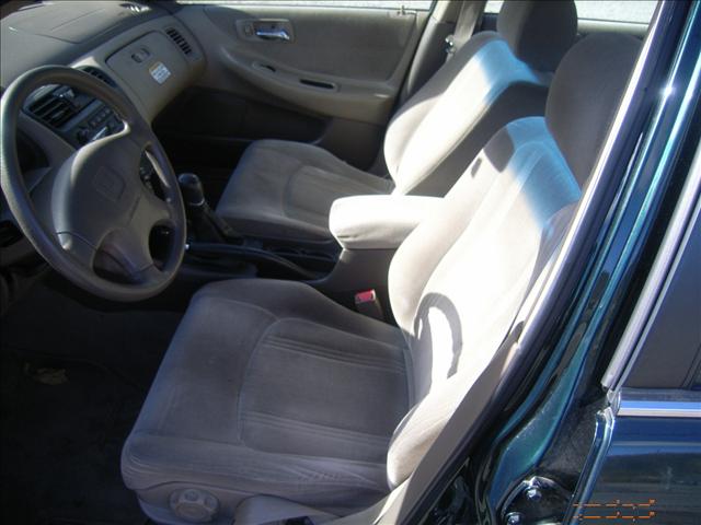 Honda Accord 1999 photo 4