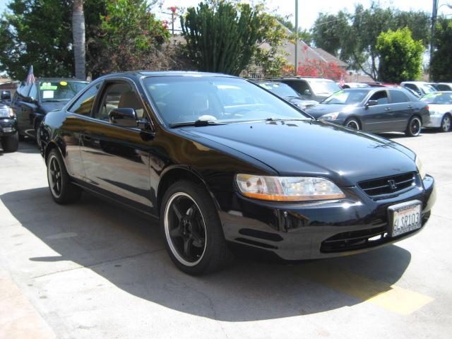 Honda Accord 1999 photo 1