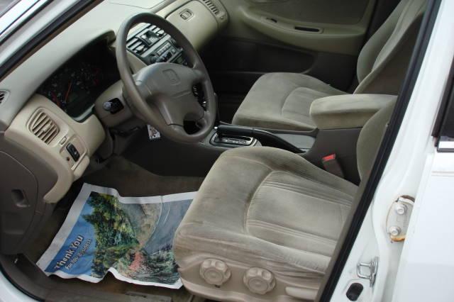 Honda Accord 1999 photo 3
