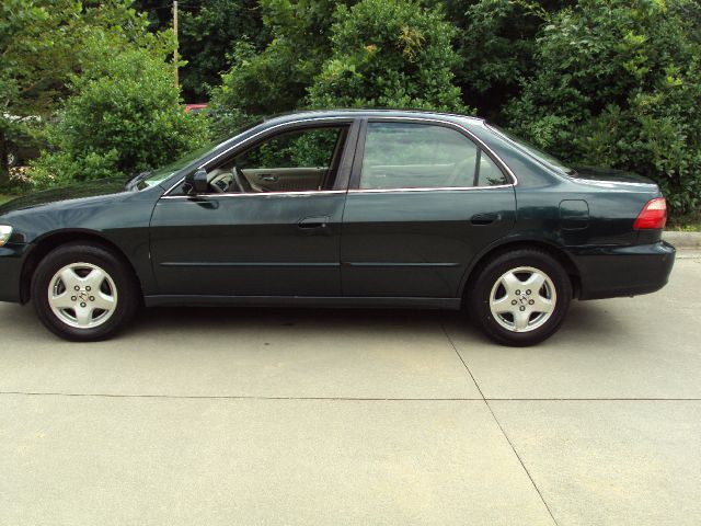 Honda Accord 1999 photo 3